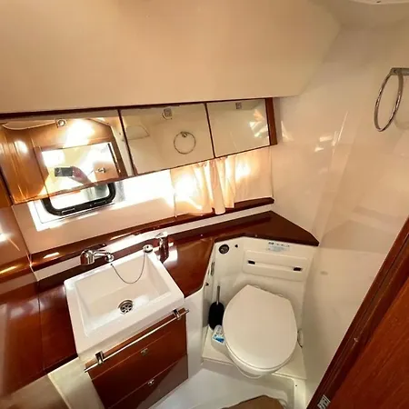 Bateau-hôtel Nuit Inoubliable Sur Un Bateau Linge Et Ménage Inclus La Rochelle (Charente-Maritime)