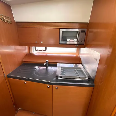 Nuit Inoubliable Sur Un Bateau Linge Et Menage Inclus Bådhotel