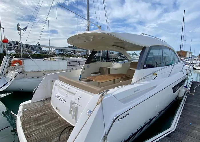 Nuit Inoubliable Sur Un Bateau Linge Et Menage Inclus Botel